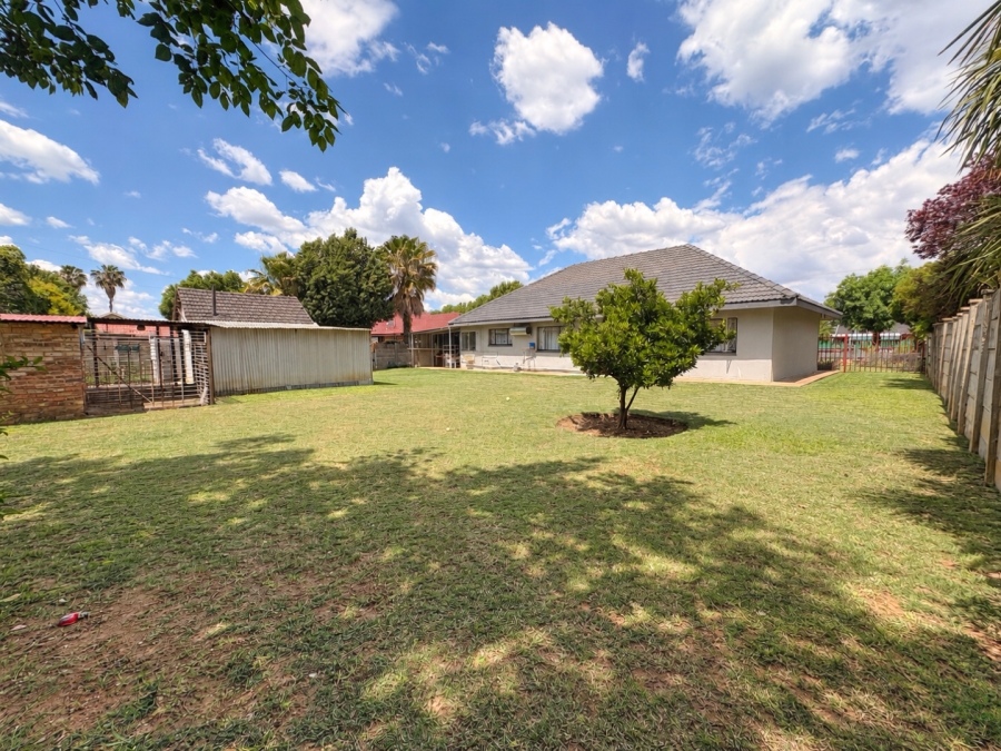 3 Bedroom Property for Sale in Adamayview North West